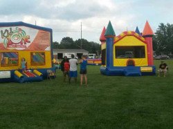 castle120and20fun20house 1619793287 Castle 1 (13x13)