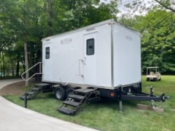 rr20520stat 1747924784 5 Station Restroom Trailer