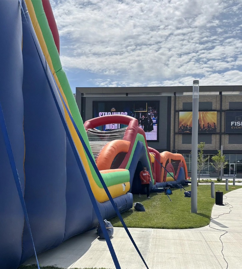 Sports opening ceremony inflatable obstacle course
